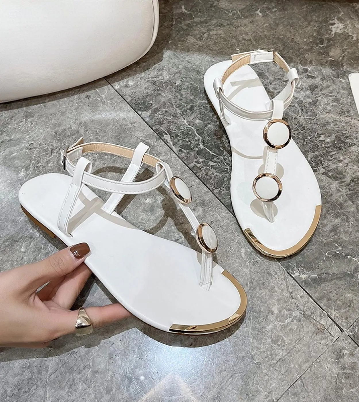 2022 Moda Gladiatore Sandali Delle Donne Tacco Basso Fibbia Scarpe Infradito Signore Boho Estate Scarpe Da Spiaggia Sandali dell