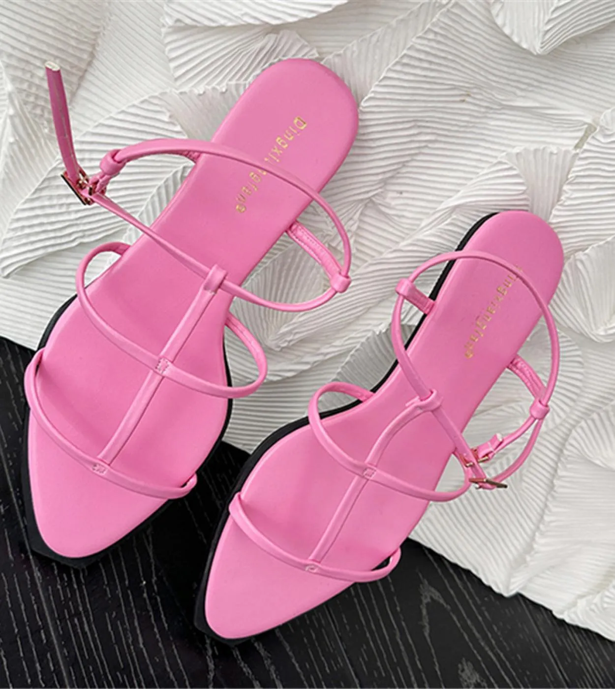2023 Donne Estate Appartamenti Sandali Fetish Blu  Sandali Gladiatore Lady Wedding Bridal Nightclub Party T Strap Prom Casua