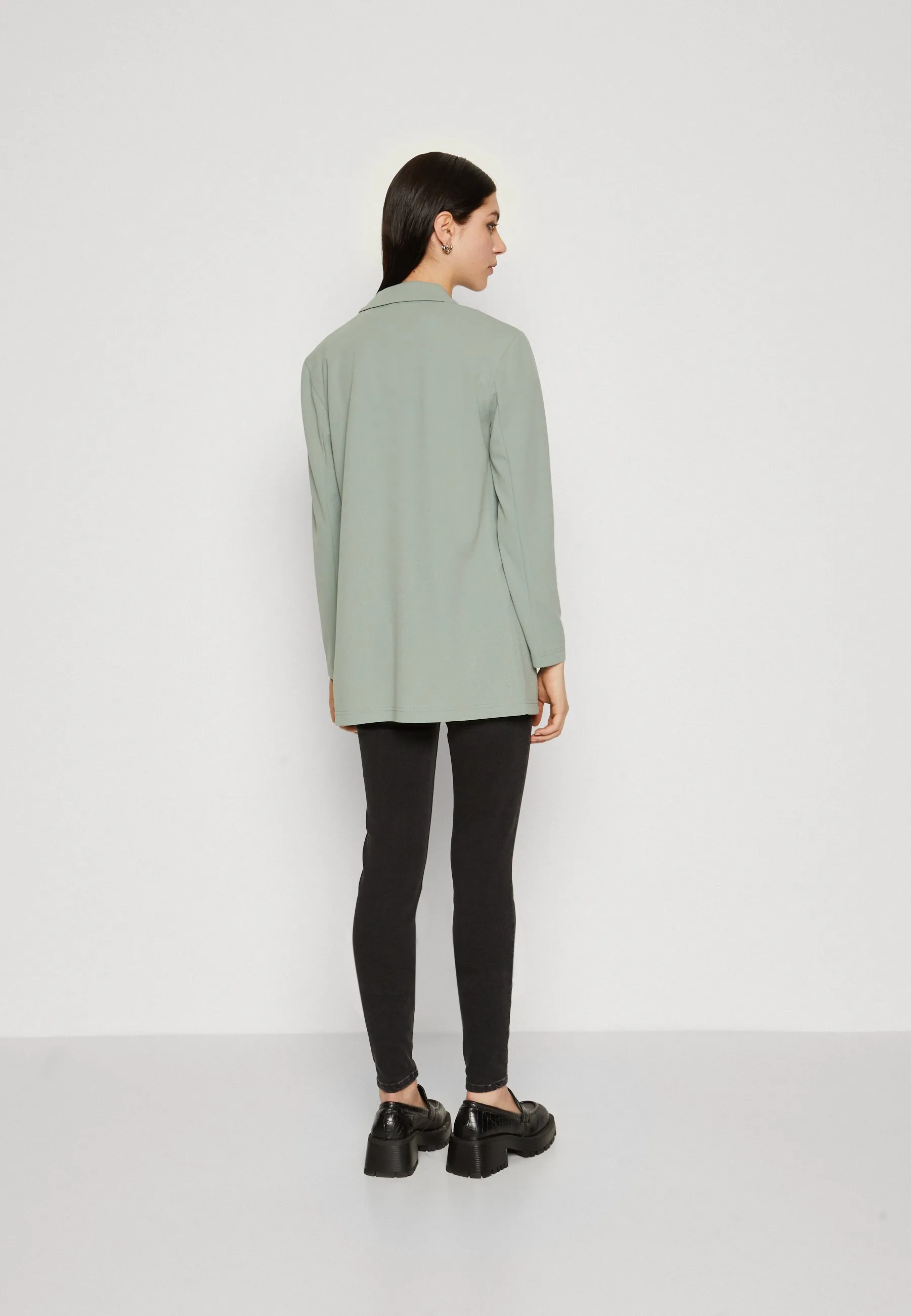 JDYGEGGO TREATS - Cappotto corto