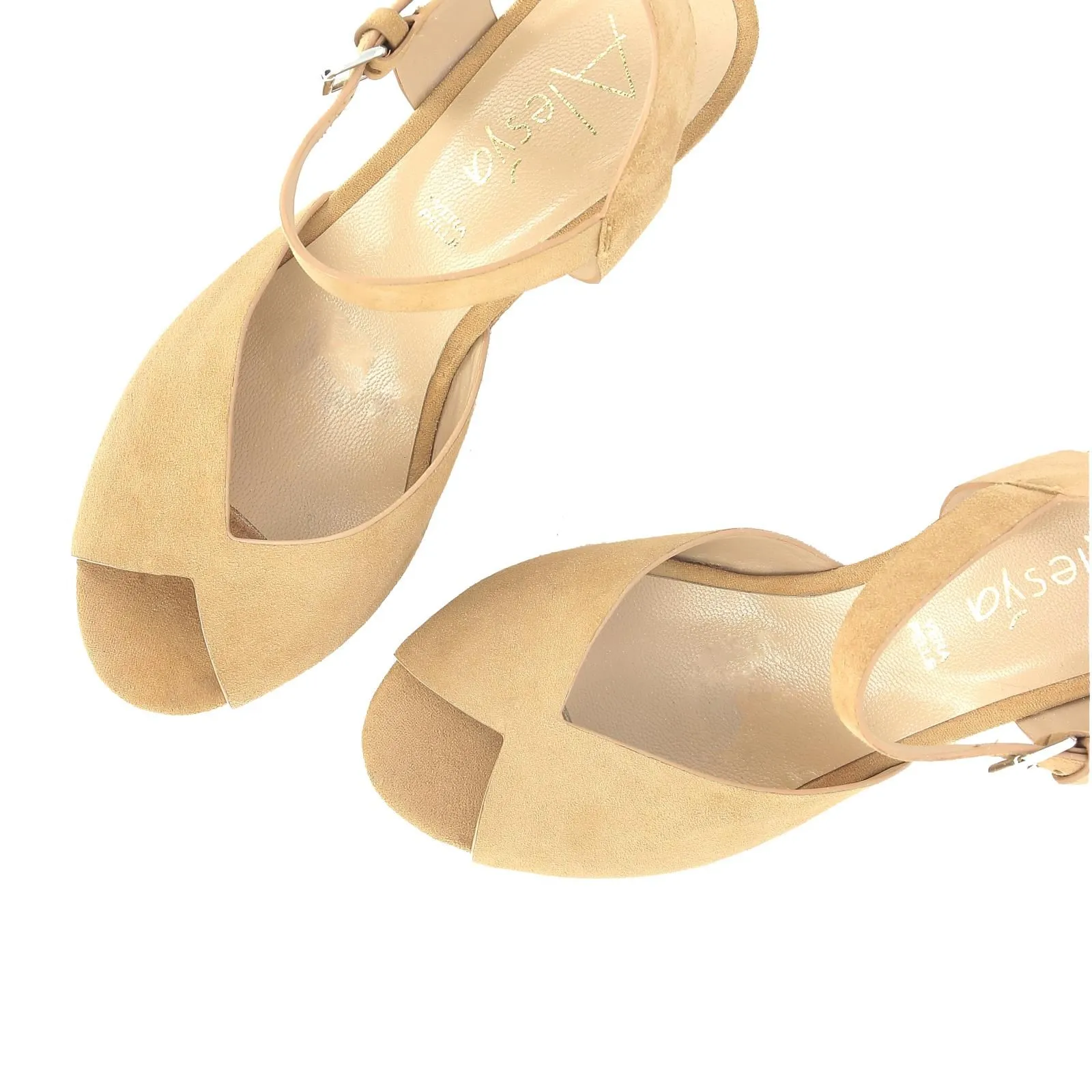 Sandali beige con zeppa da donna