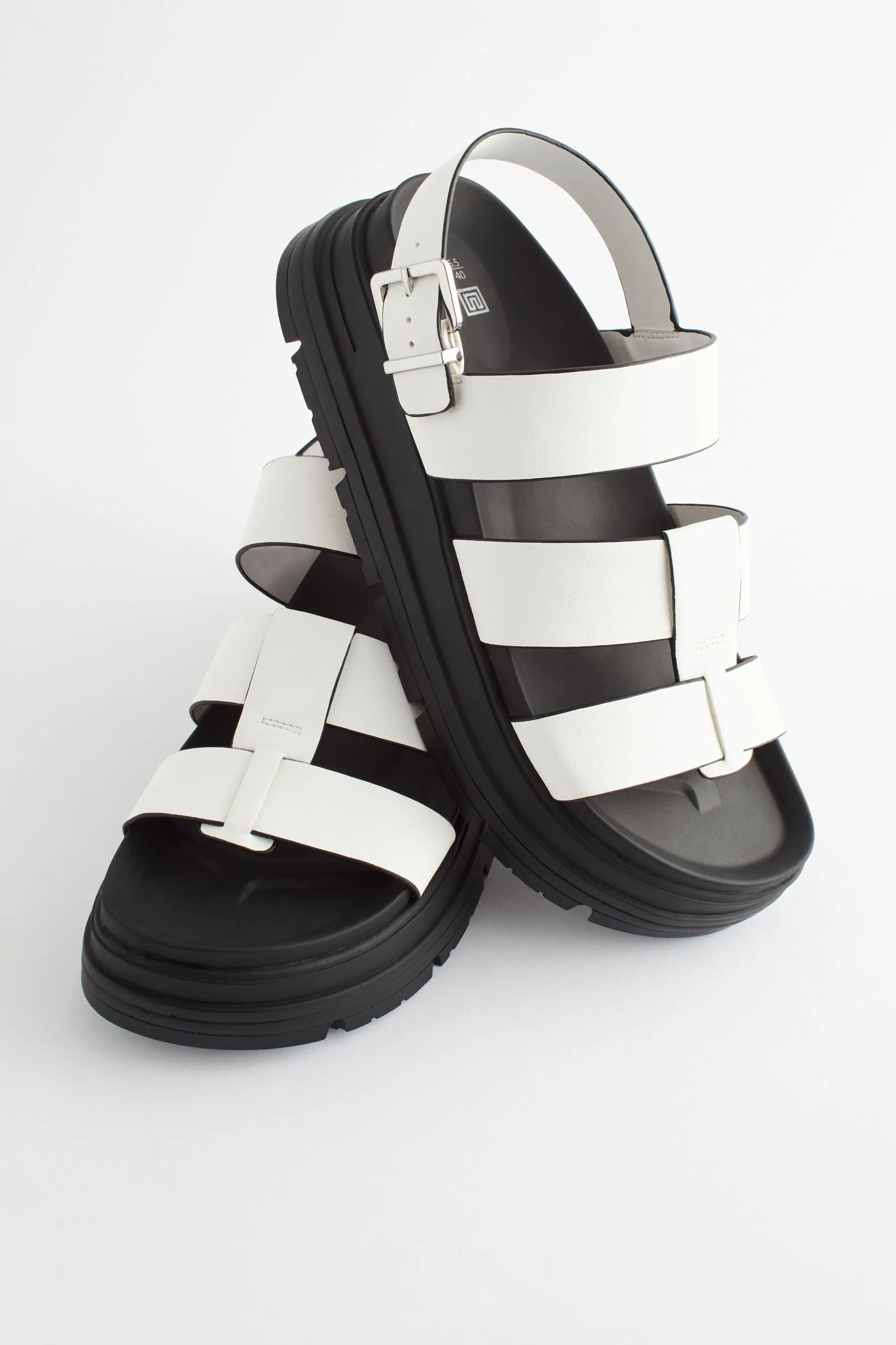 Sandali stile gladiatore con plateau spesso