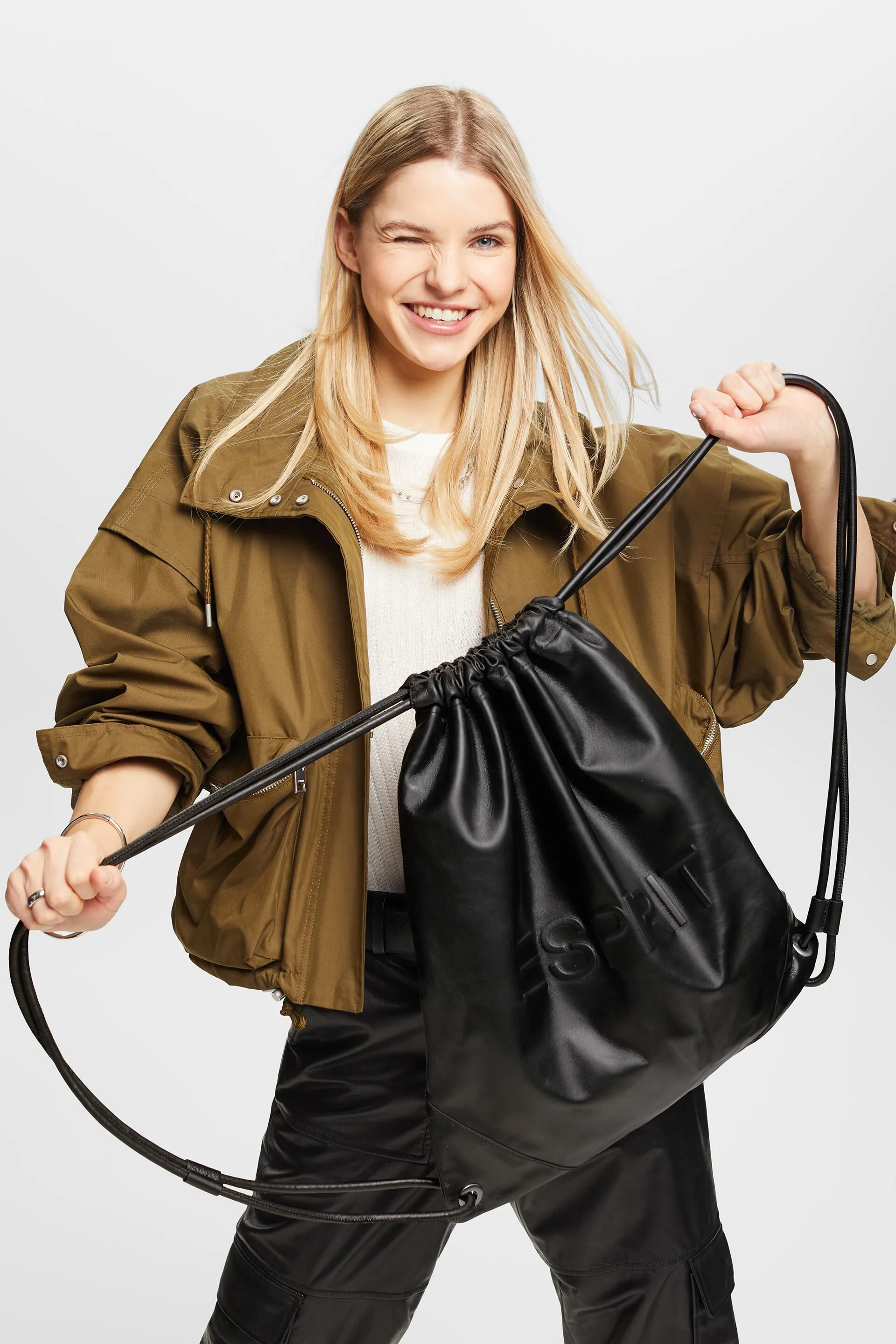 Zaino in pelle con coulisse e logo